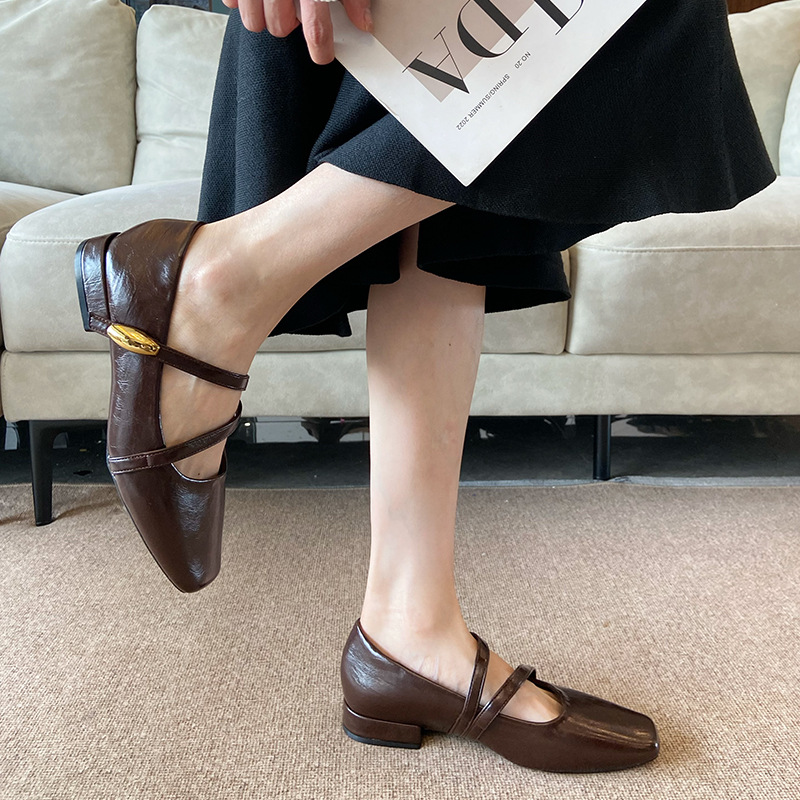 Dames schoenen, modieuze Mary  - Pump Heel Block recensie en prijs